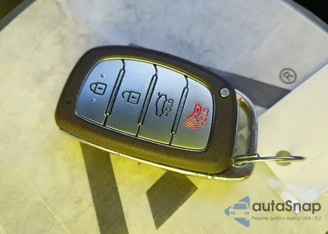 2016 Hyundai Elantra Limited из США, поврежденный, VIN 5NPDH4AE4GH795983